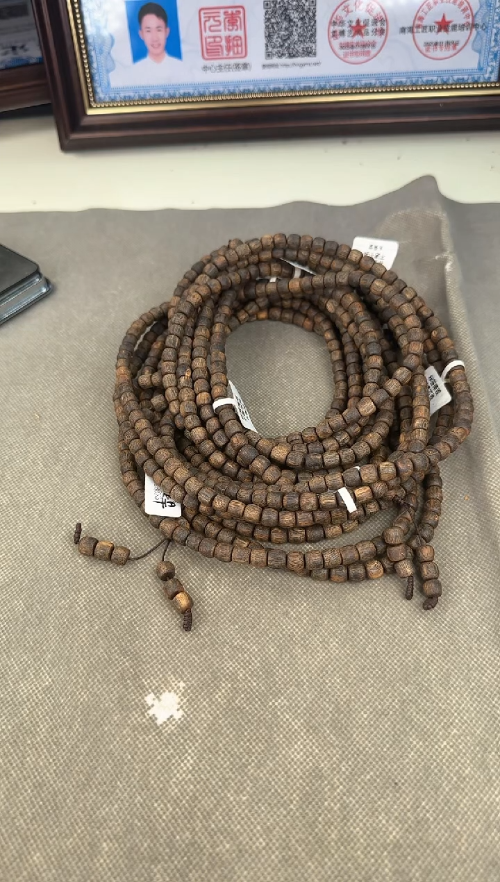 【闪购商品】沉香手串沉水竖纹桶珠多样性发货 任发一条