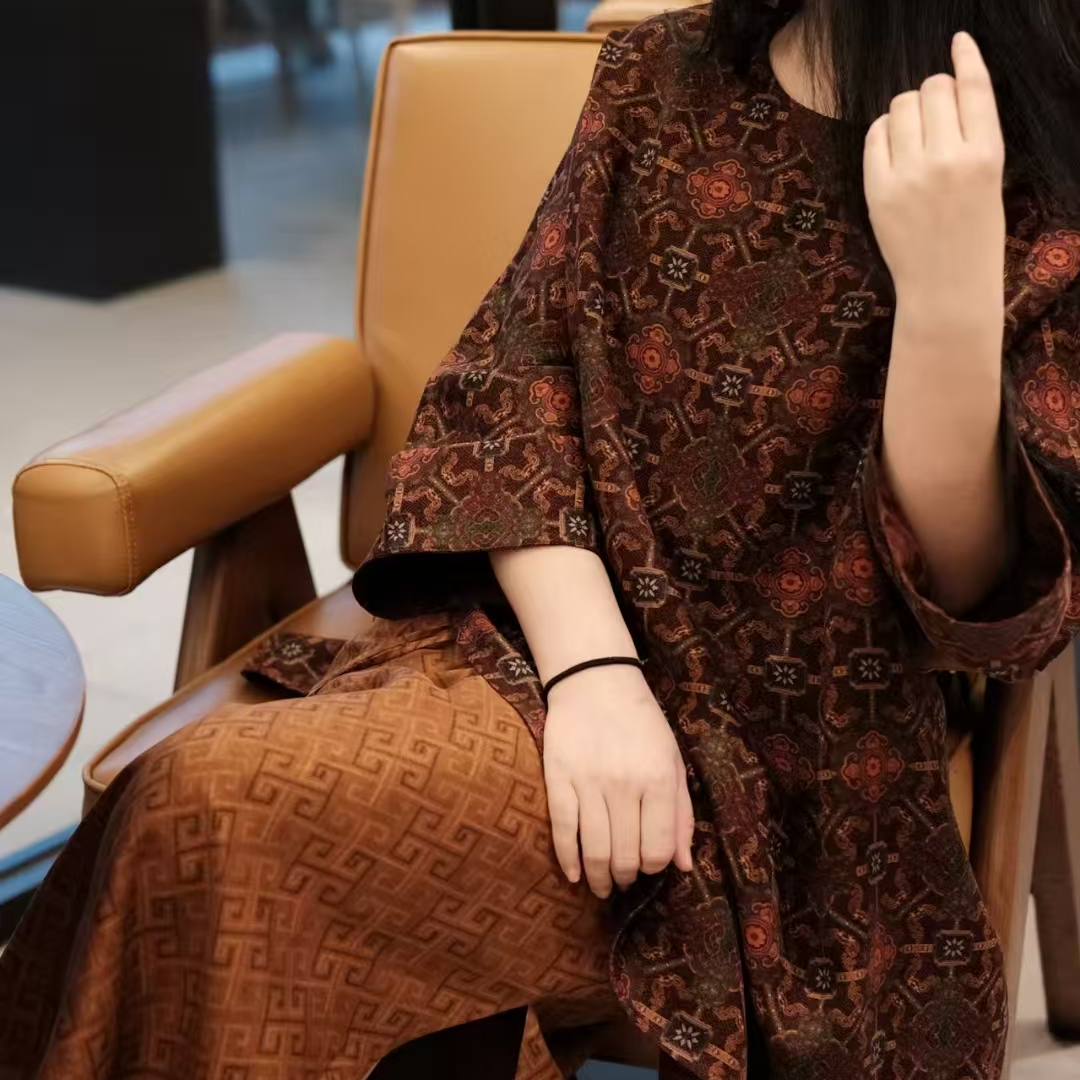 幸运草—宝相花时尚气质ins圆领短袍休闲夏季国风上衣复古中式提花