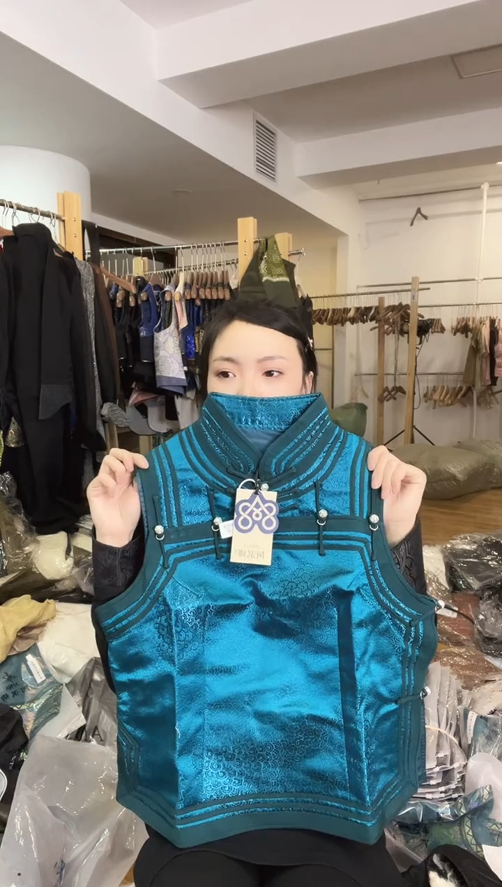 2XL码    125-135斤  马甲