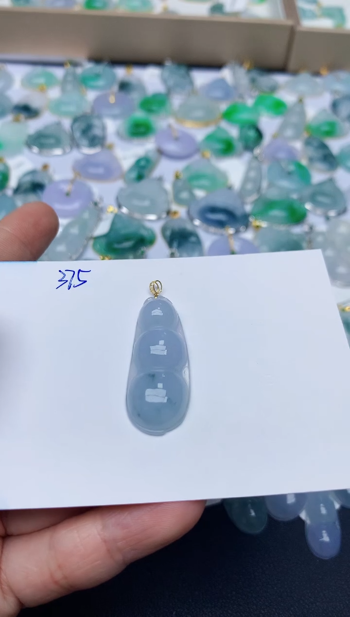 【闪购商品】翡翠颈饰18K金镶嵌天然翡翠A货   