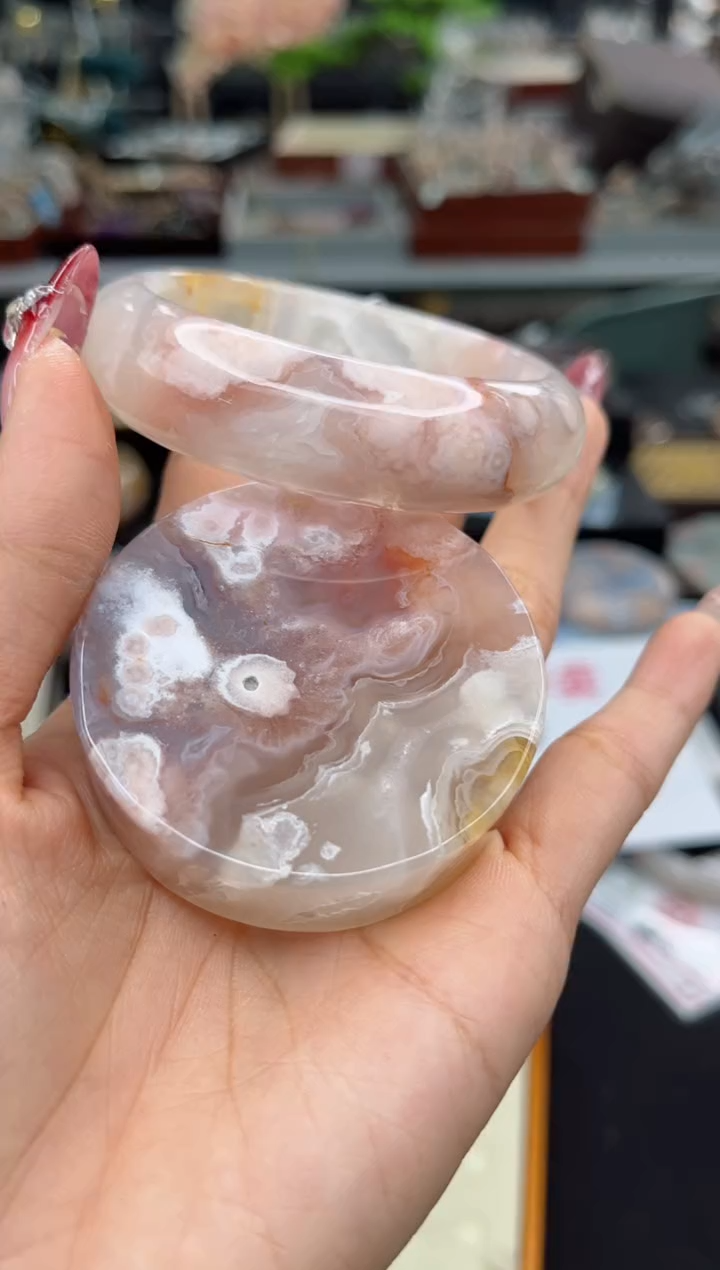 【闪购商品】石英质玉手镯未镶嵌57圈口（赠品镯心）3681511