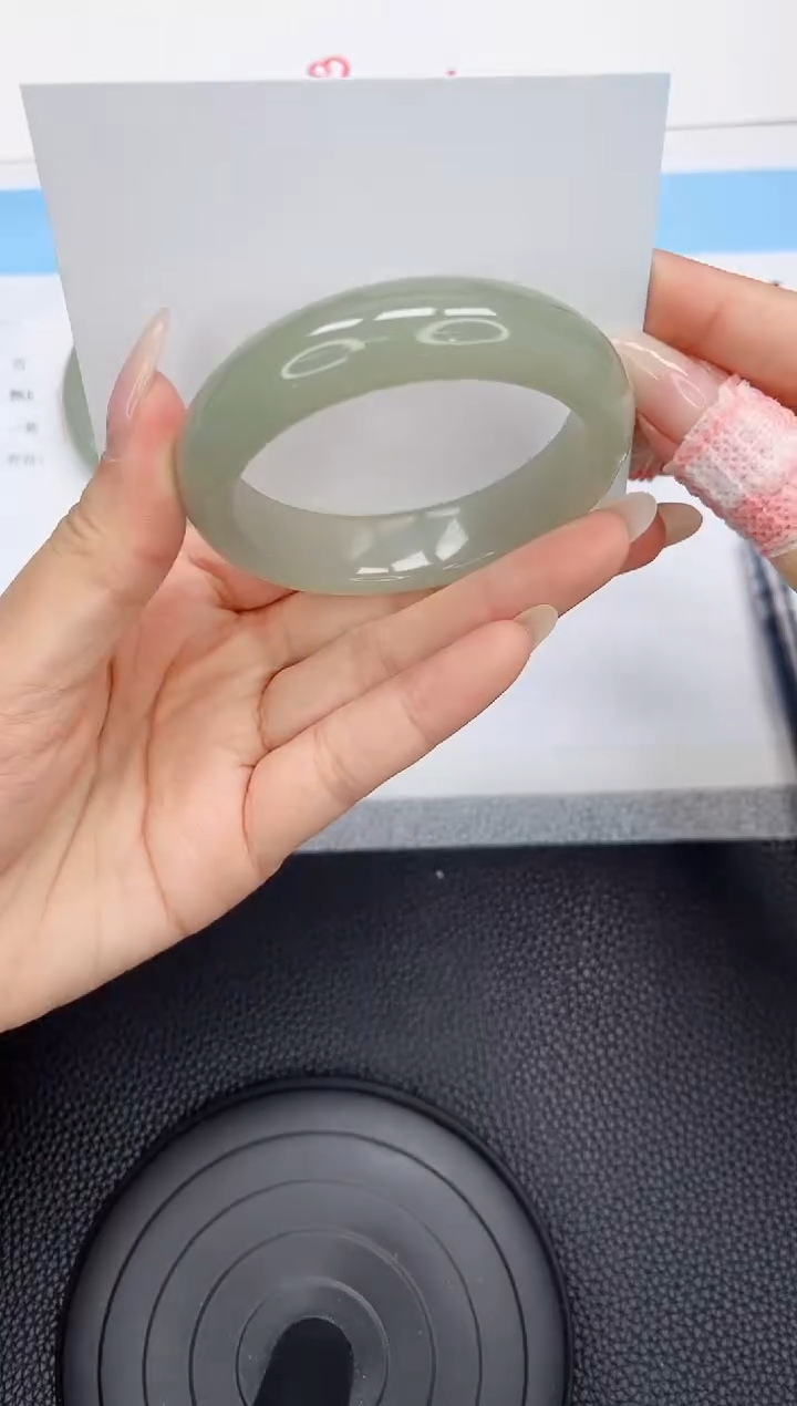 石英质玉手镯未镶嵌61-52.8