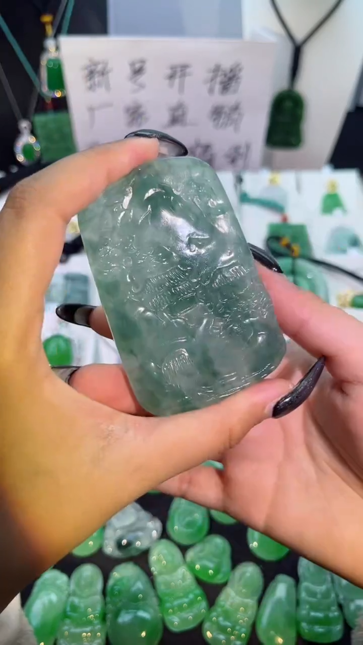 【闪购商品】翡翠手串未镶嵌 翡翠颈饰未镶嵌天然翡翠吊坠