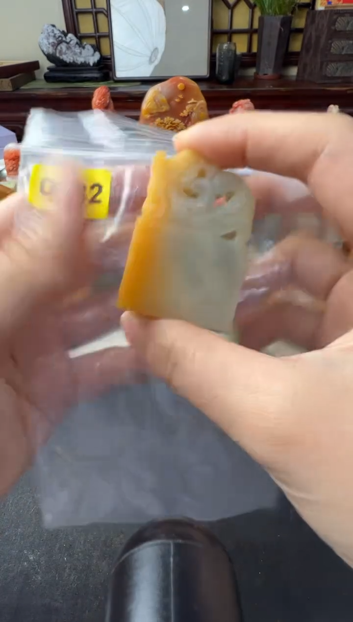 【闪购商品】昌化石印石编号编号0382包两字张庆收