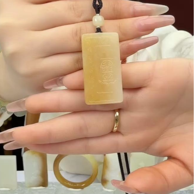 预售-新疆和田玉项链