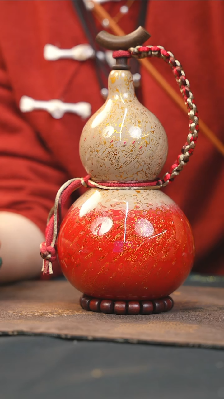 【闪购商品】RO187漆艺酒葫芦不包手串及旋转底座