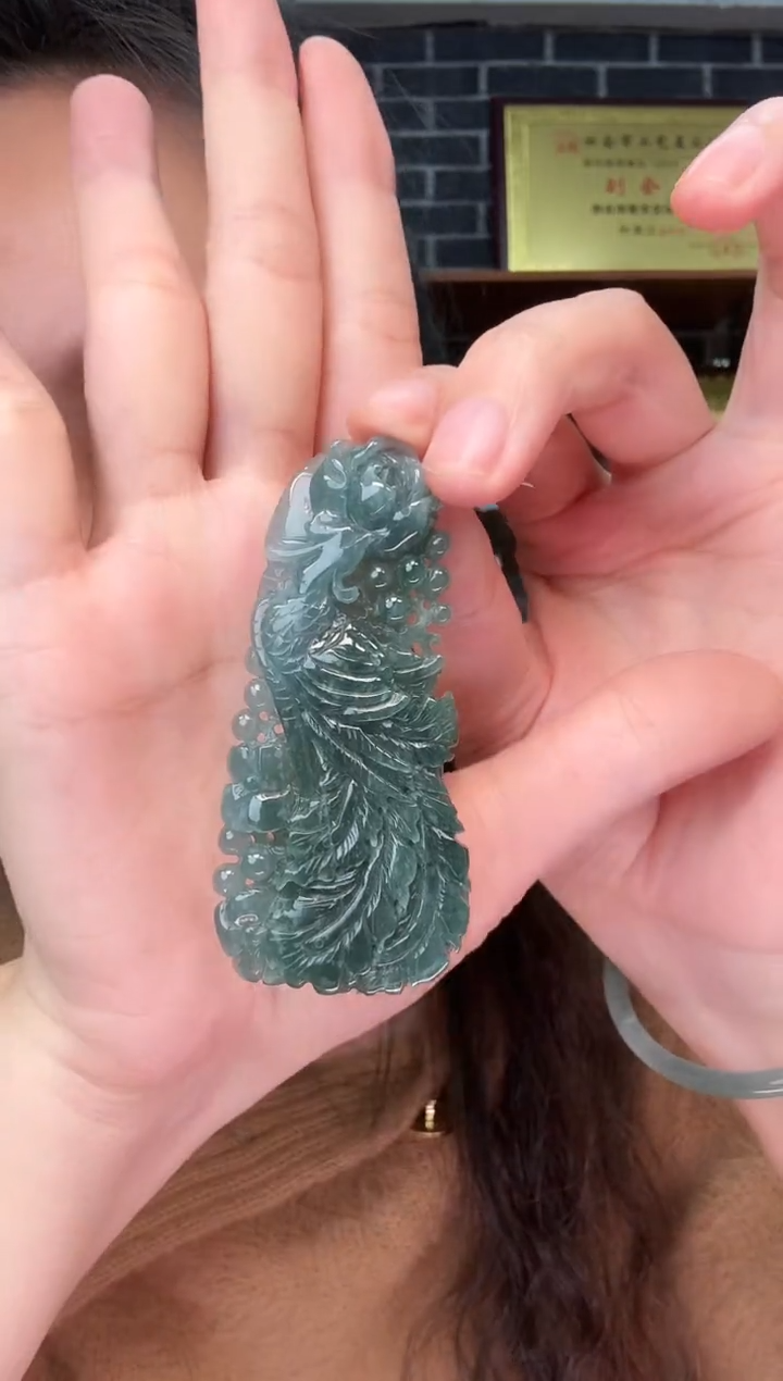 颈饰未镶嵌翡翠牌子