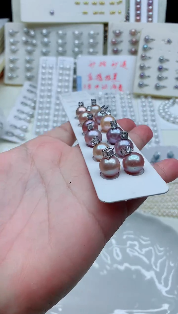 吊坠(不含链)未镶嵌淡水珍珠淡水珍珠项吊坠多样性发其一（非无瑕）