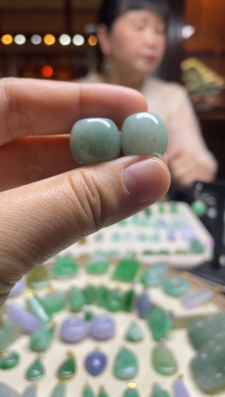 翡翠未镶嵌吊坠(不含链)路路通多样性发其一