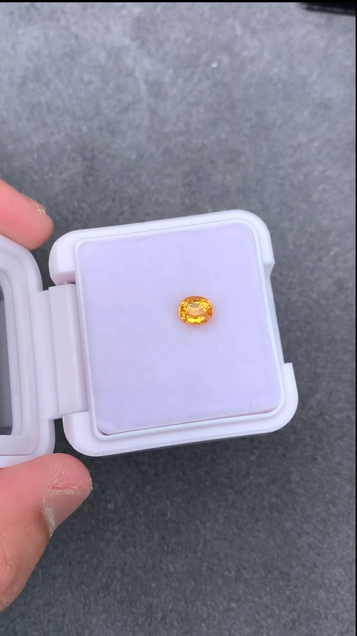 【闪购商品】石榴石（芬达石）裸石未镶嵌1克拉