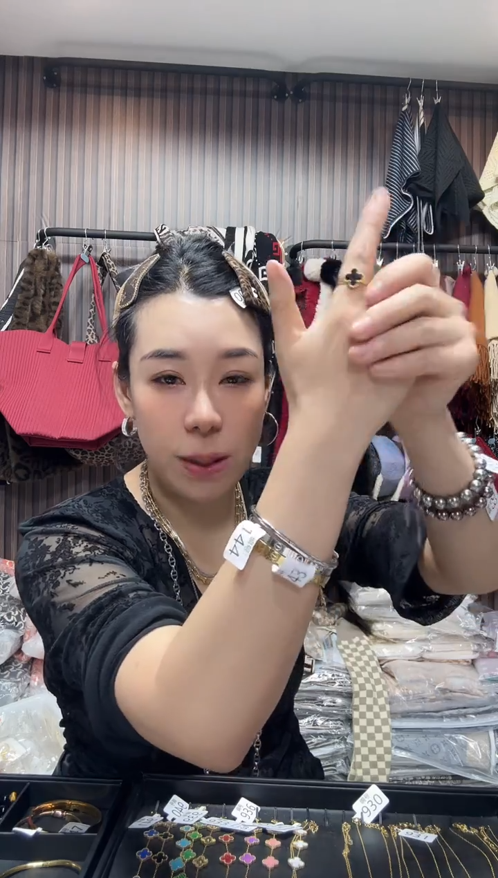 亚麻芳姐孤品福利F23