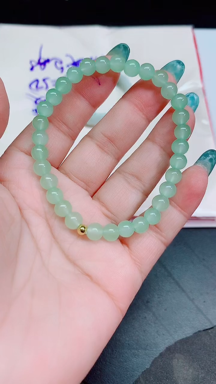 翡翠手镯未镶嵌0000000000000