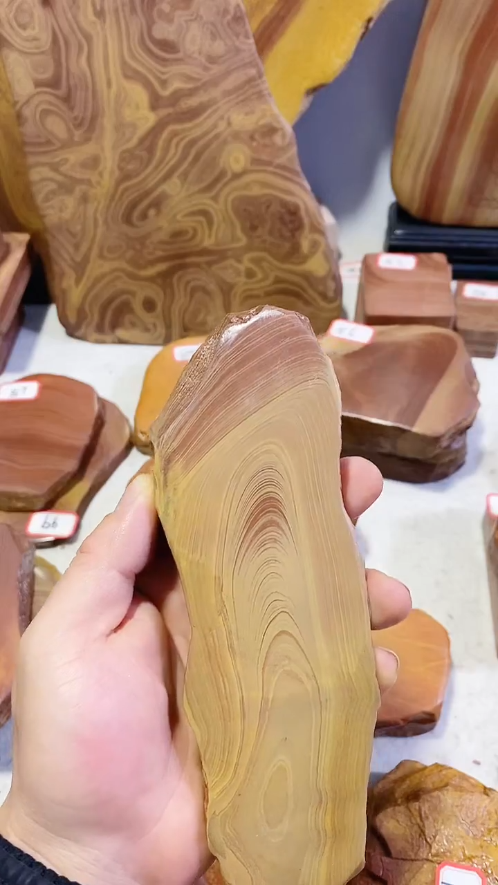 石材无**者红丝石加工厂