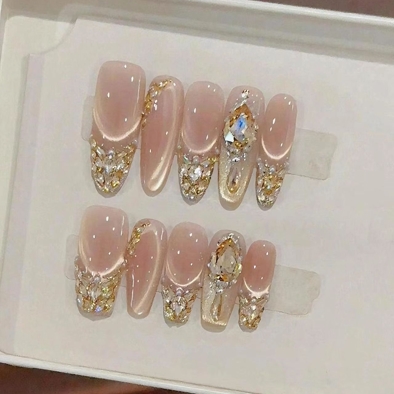 【金箔浮梦】爆闪蝴蝶设计气质轻奢显白穿戴式猫眼美甲贴