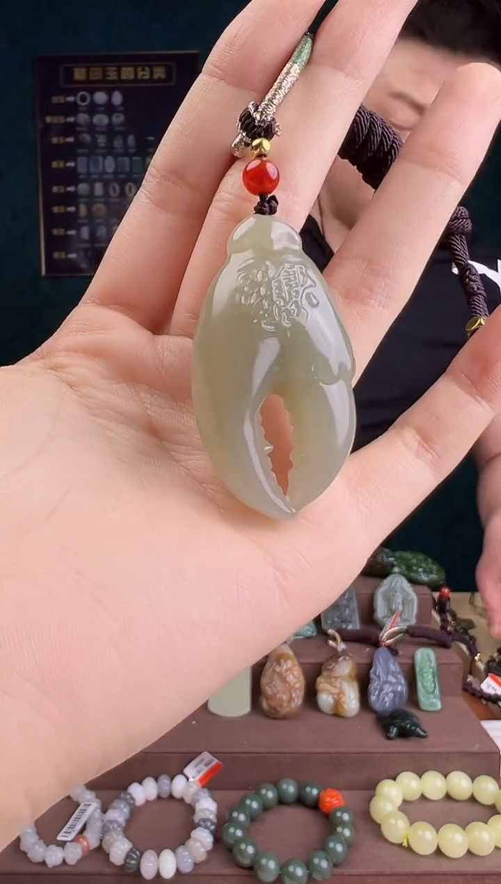 【闪购商品】和田玉颈饰未镶嵌ZZ 拍一发一 多样性发货