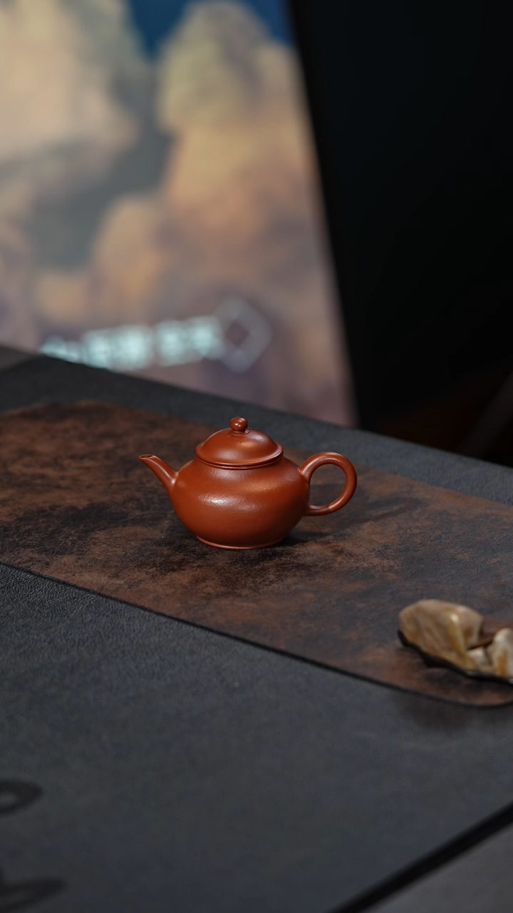 【闪购商品】朱泥茶壶摹古水平