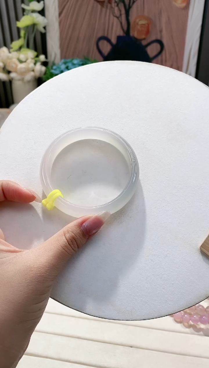 手镯玛瑙/玉髓未镶嵌22-65.7