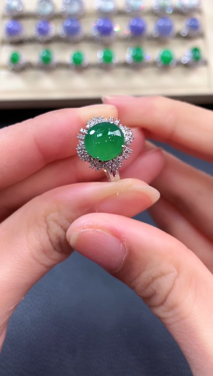 【闪购商品】翡翠戒指18K金镶嵌b83       