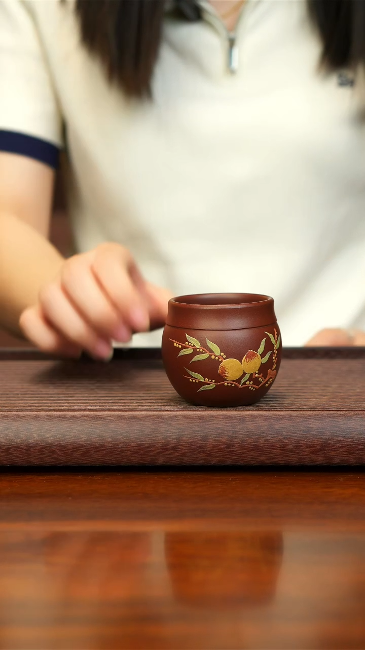 紫砂茶宠紫泥花鸟杯