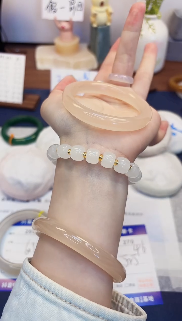 【闪购商品】石英质玉手镯未镶嵌270-美人条藕粉-圈口52