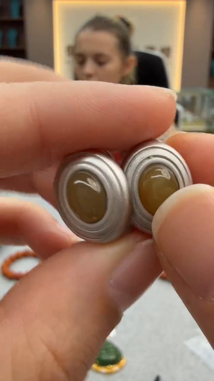 未镶嵌和田玉耳饰278秒拍号 假一罚三