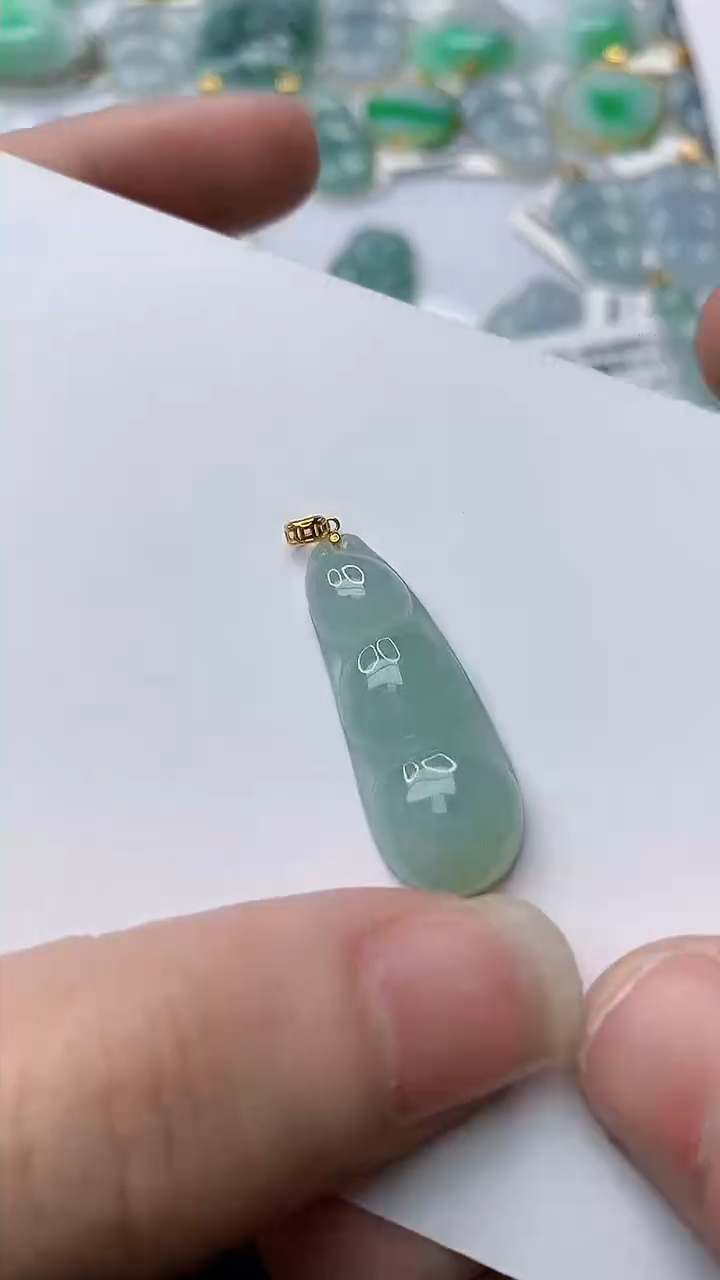 【闪购商品】翡翠颈饰18K金镶嵌58.............