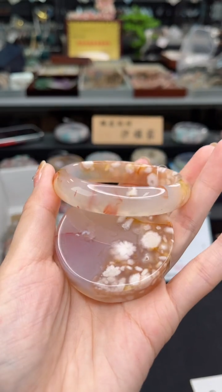 【闪购商品】石英质玉手镯未镶嵌54圈口（赠送镯心）6570032