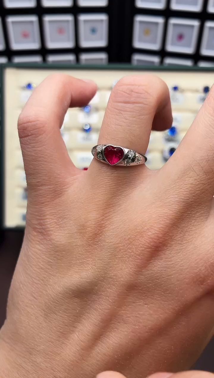 银S925镶嵌戒指红宝石111