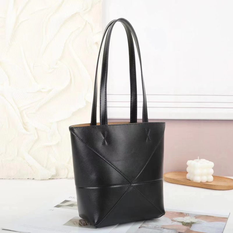 【云云甄选】XKY-6845-黑色-23*10*23轻奢时尚女士新款单肩斜挎包