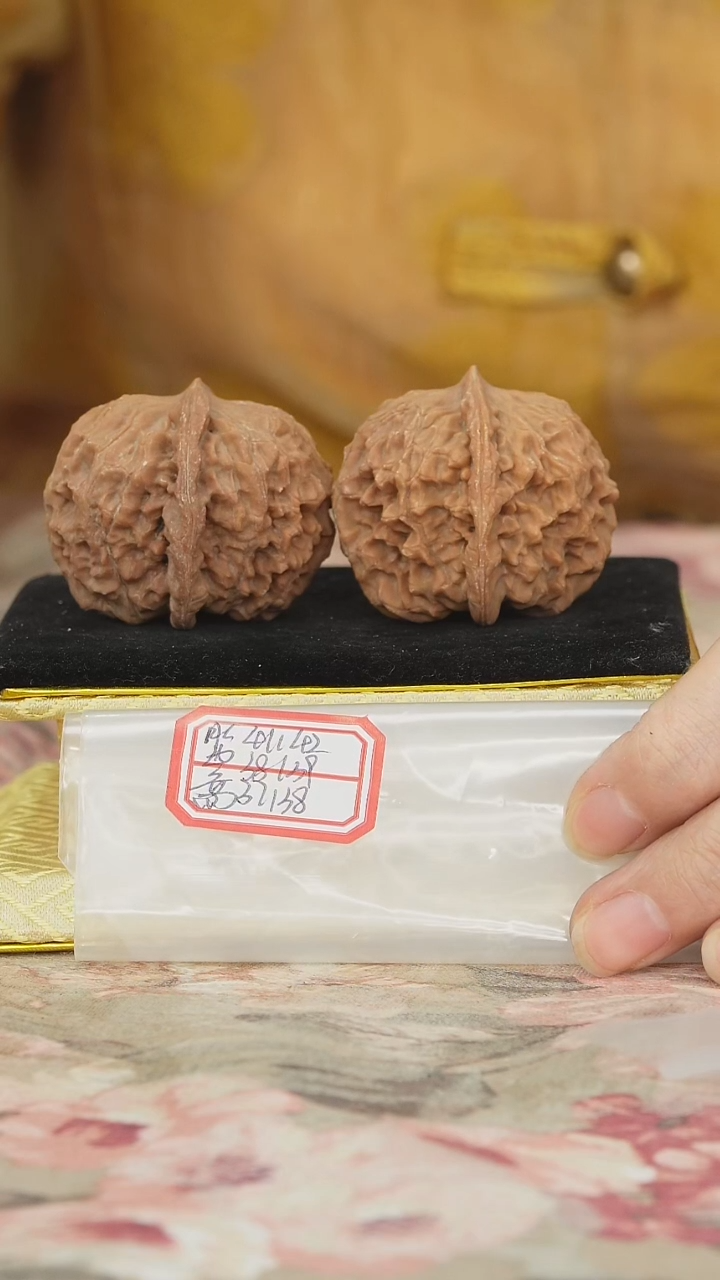 吊坠文玩核桃非嫁接元宝