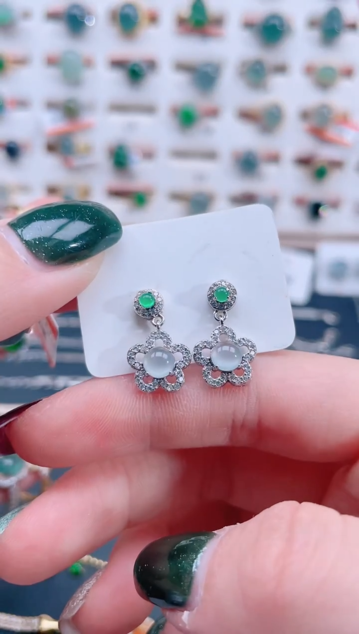 银S925镶嵌翡翠耳饰天然翡翠