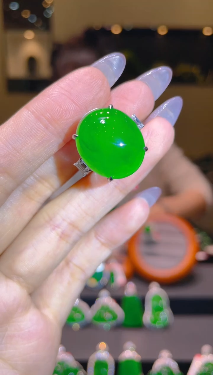 【闪购商品】翡翠18K金镶嵌吊坠(不含链)A81