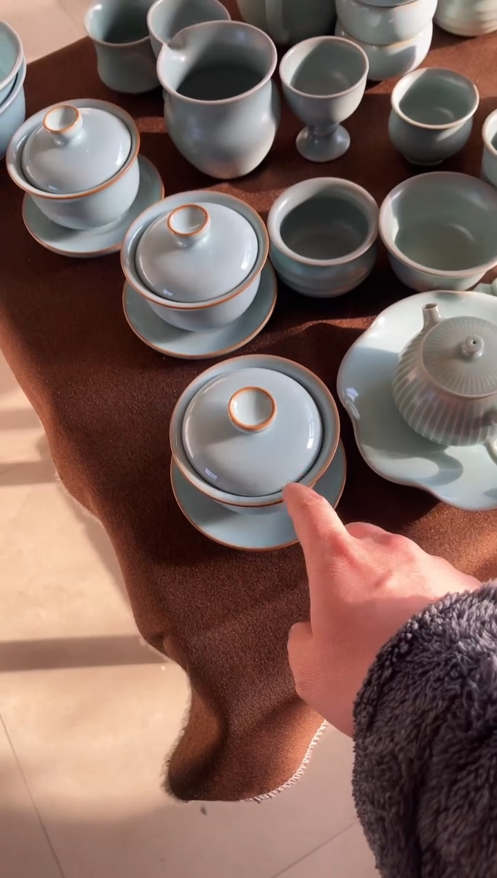 特惠清仓-微瑕天青釉纯手工三才盖碗