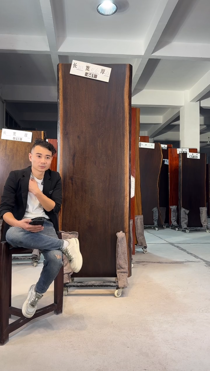 木（非红木类）丿*龍641刚果黑檀225*81*81*6.7