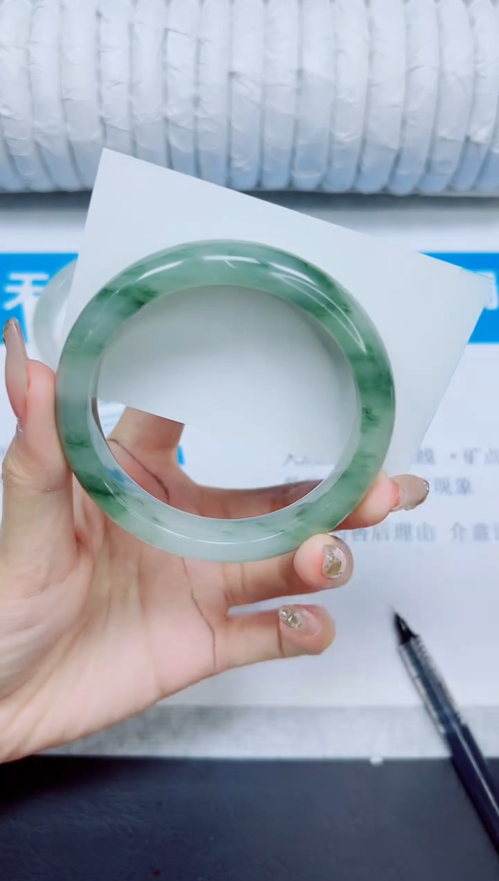 石英质玉手镯未镶嵌96/60.2