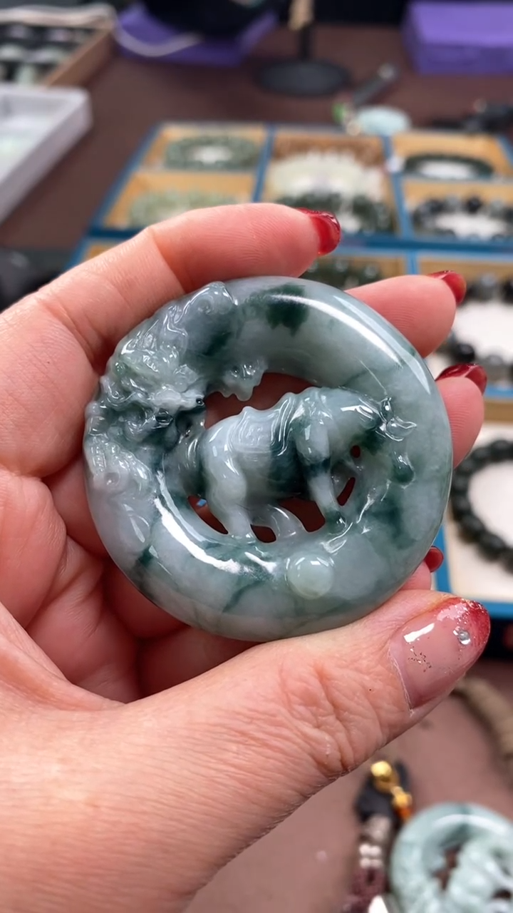 【闪购商品】翡翠颈饰未镶嵌翡翠 颈饰