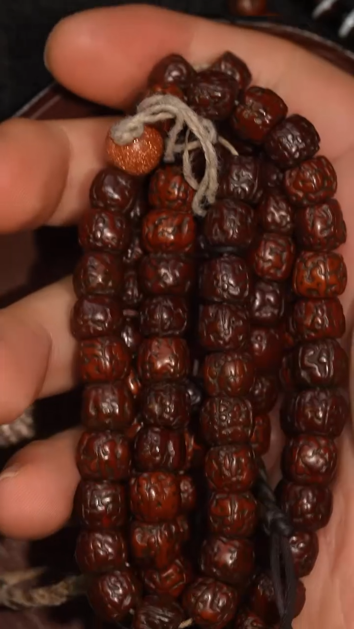 冲赛康胡子哥，藏传念珠82