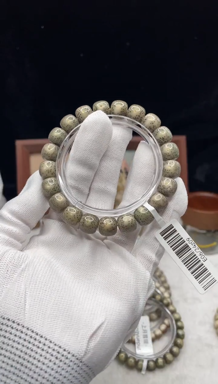 吊坠星月菩提K10 11X10单圈 F06