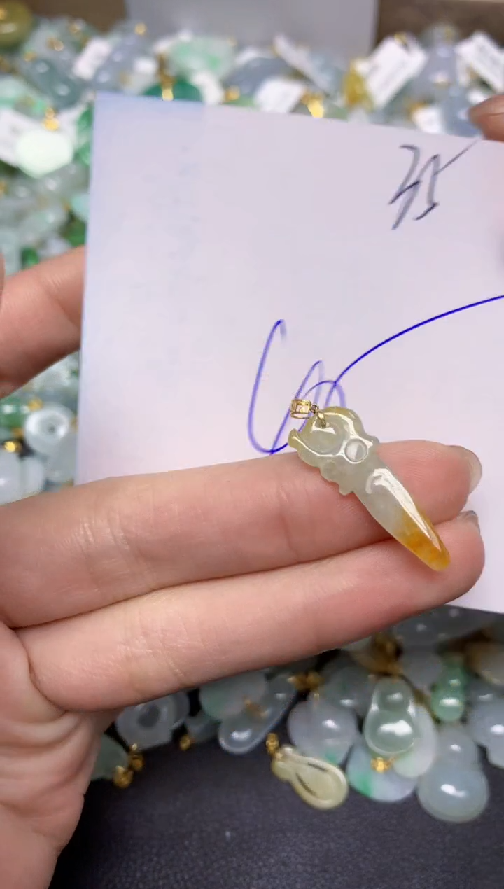 【闪购商品】翡翠颈饰18K金镶嵌 天然翡翠A货