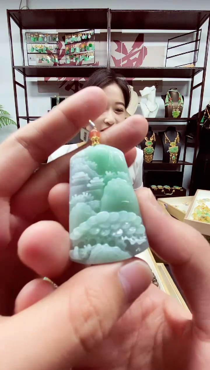 翡翠未镶嵌颈饰翡翠吊坠