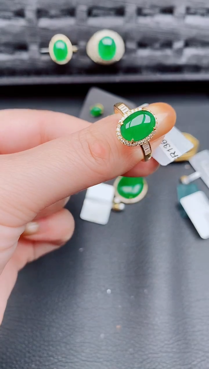 【闪购商品】翡翠戒指银S925镶嵌天然a货翡翠777