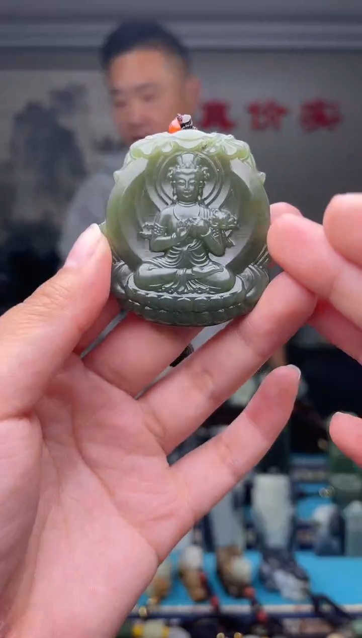 未镶嵌和田玉挂件1