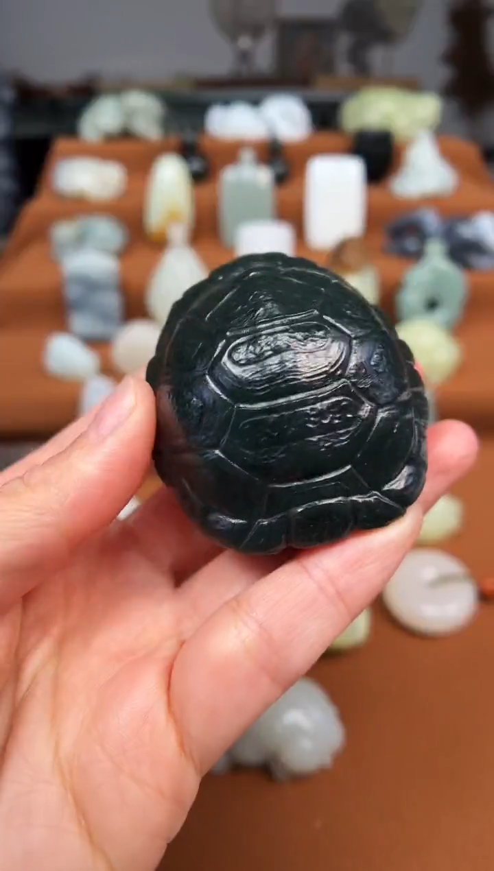 颈饰未镶嵌和田玉富甲天下