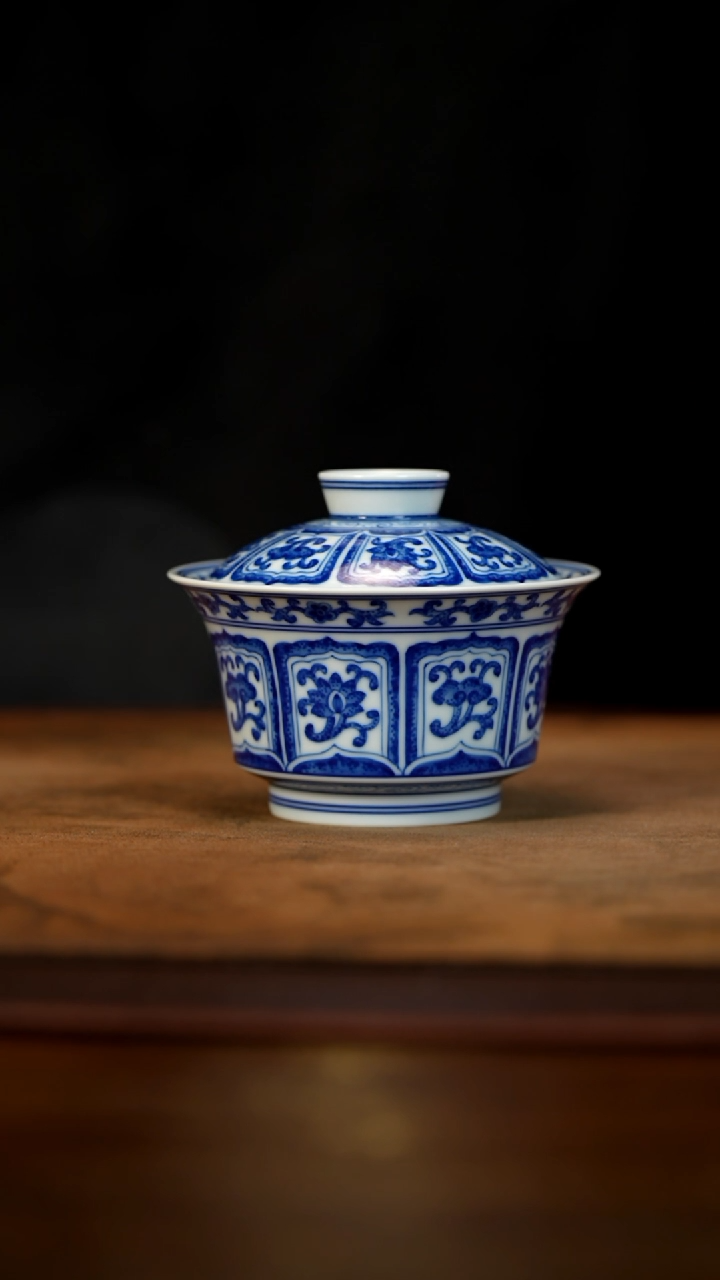 【闪购商品】缠枝开窗灵芝两才盖碗