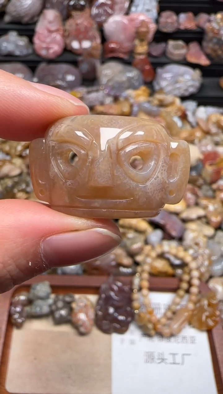 【闪购商品】硅化珊瑚（珊瑚玉）颈饰未镶嵌194