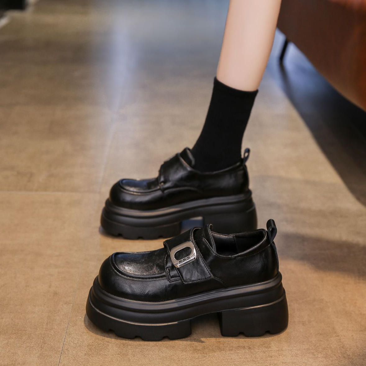 真皮厚底乐福鞋女2025春季新款小个子增高魔术贴单鞋英伦乐福鞋女