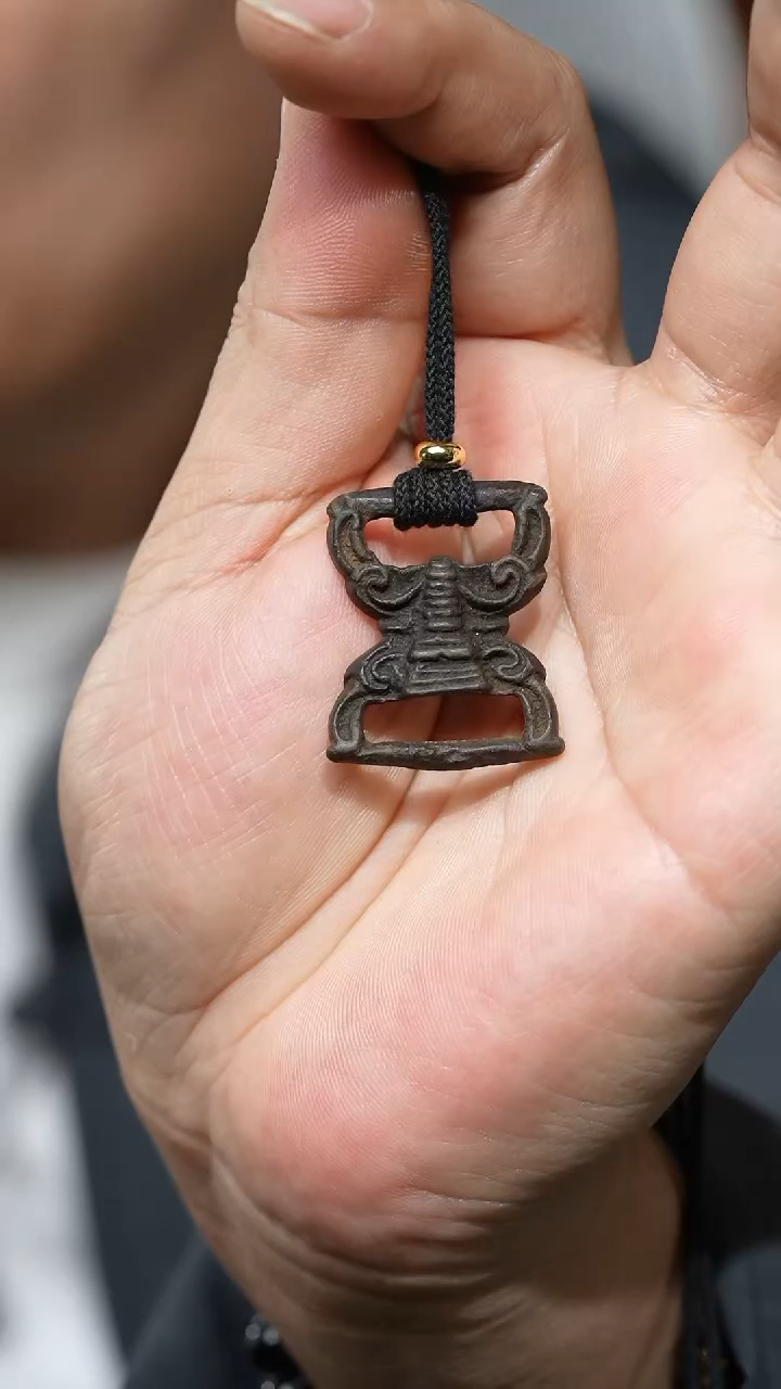 【闪购商品】老扣（多样性发货，发其一）