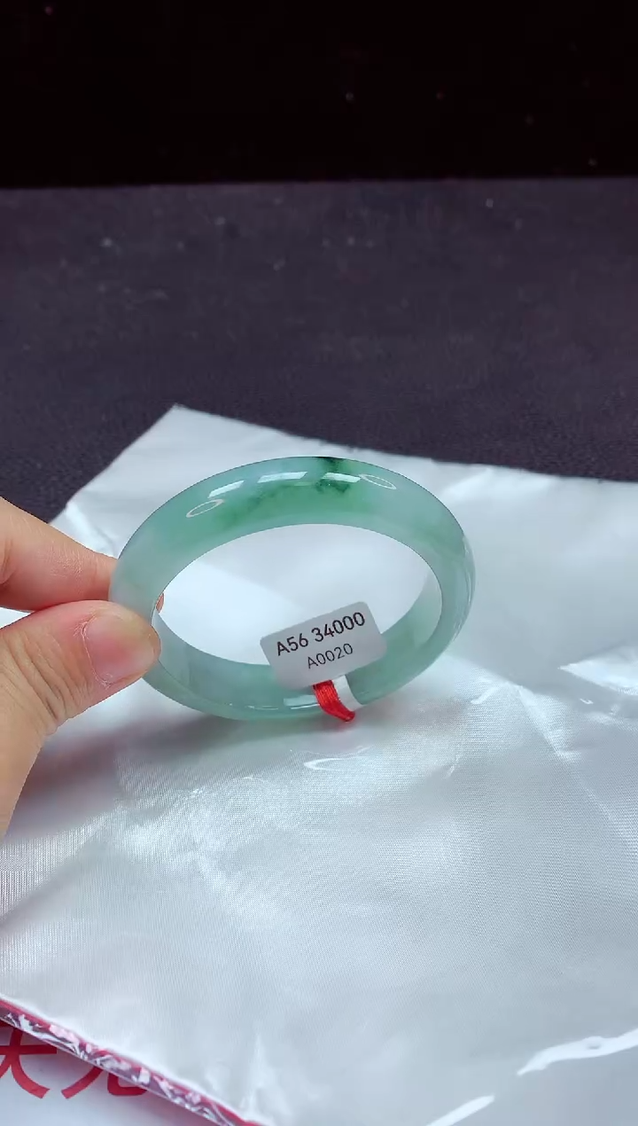 【闪购商品】翡翠手镯（圆镯）未镶嵌手镯56