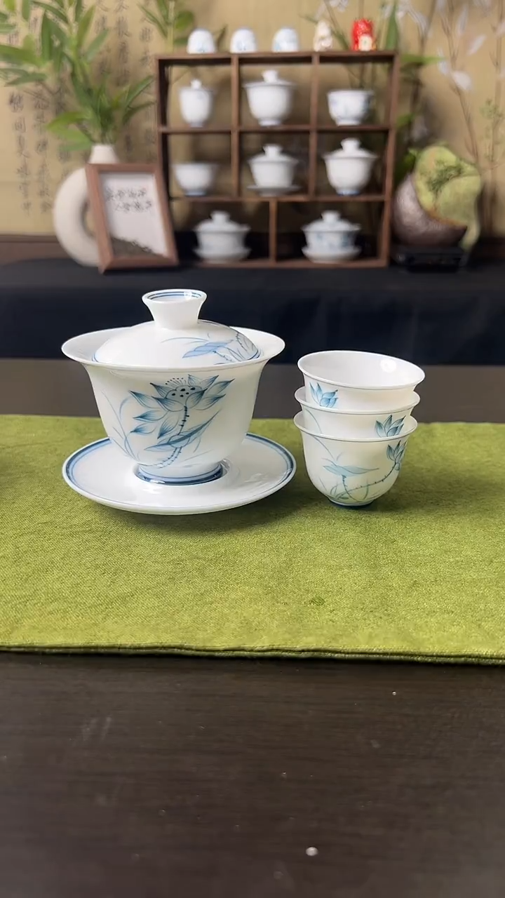 荷花盖碗+壶承+3客杯