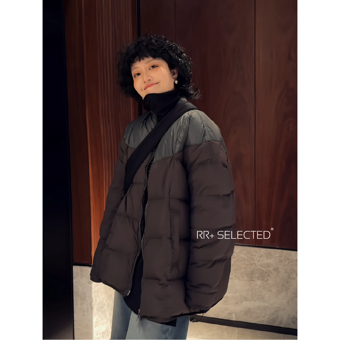 18851韩系设计感拼接撞色羽绒服女秋冬宽松面包服保暖外套